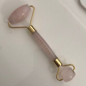 HERBIVORE ROSE QUARTZ FACIAL ROLLER